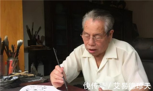 书法家|重庆88岁书法家,主动退出书法协会,理由:不满丑书横行