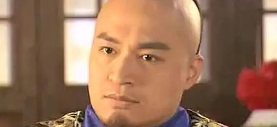 什么叫权臣?多尔衮靠边站,曹操一边去,真正的权臣是两个圣人!