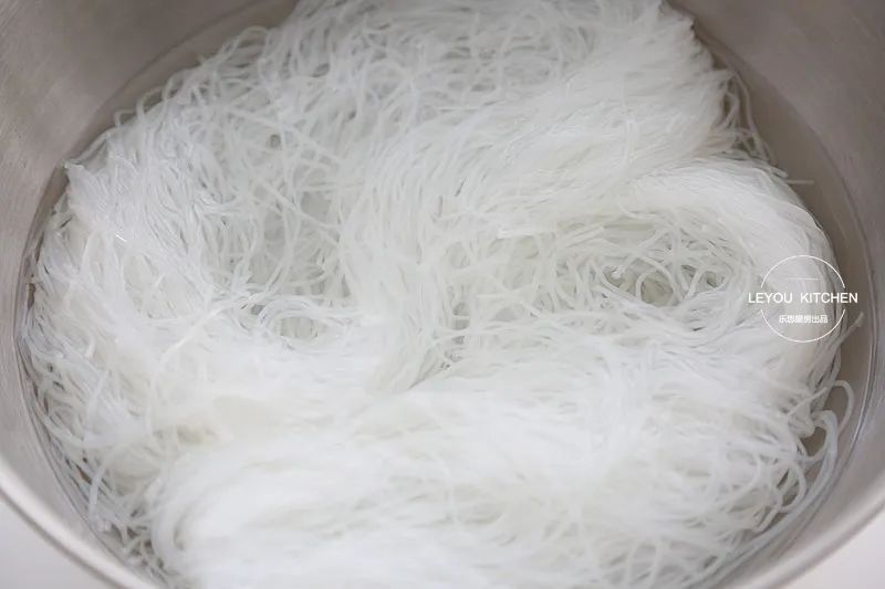 几步做一道素蒸菜,比海鲜还香,三伏天吃错不了