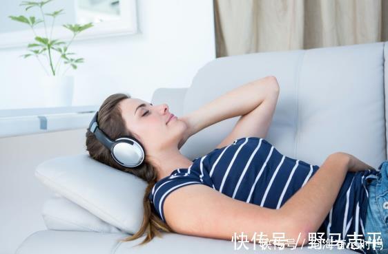 腸胃疾病|影響人睡眠的4個因素，勸你盡量遠離，做的越多，失眠離你越近