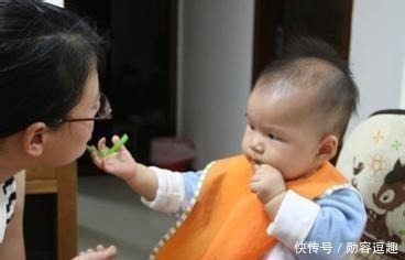 宝妈|宝宝常被误解的调皮小动作, 原来是宝宝在说爱你!