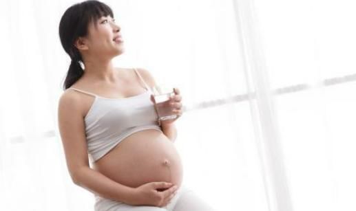 孕妇|喝水也会影响胎儿?医生:孕妇必须避免这两种错误的饮酒习惯