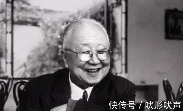 笔法#启功六个大字震撼登场,笔法精湛,笔力雄浑,字字精彩,颠覆审美