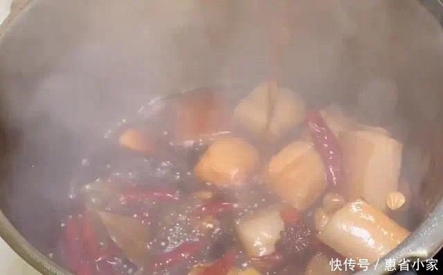 毛氏红烧肉的家常做法，肥而不腻，酱香味浓，吃起来非常过瘾