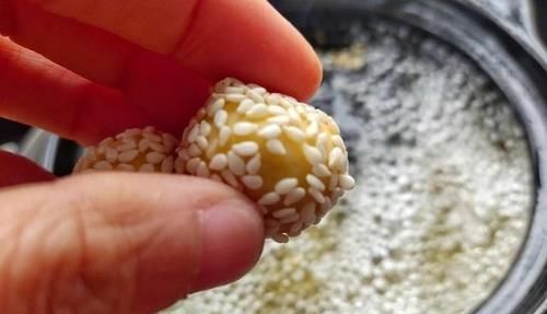 冬天这美味抓紧吃,酥香软糯,我家每年做几百个,家人依然吃不腻