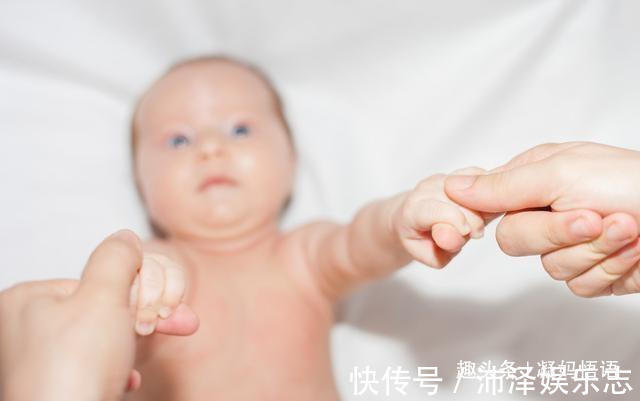 子宫|孩子一出生就有这些特点，说明在子宫里发育很不错，你家娃有吗