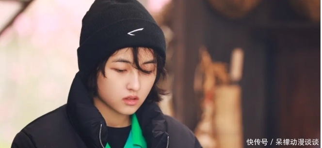 杨紫 明星开拖拉机犁地!《向往5》播放量破8.7亿,节目组请对人了