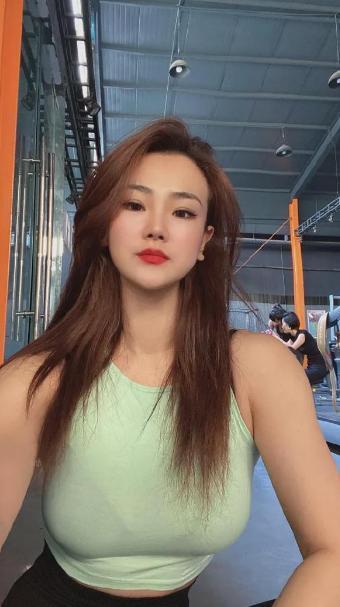 身材|西安体育老师身材照曝出,身材曲线火辣,符合国人审美