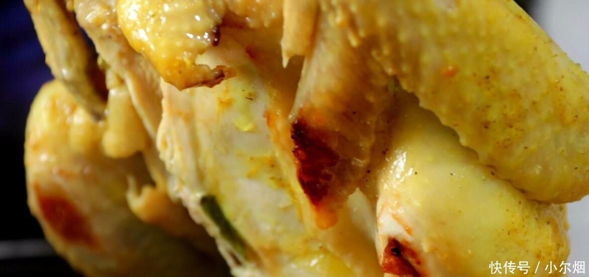 想吃盐焗鸡不用买,教你用电饭锅焗鸡,不加一滴水,肉质细嫩弹牙