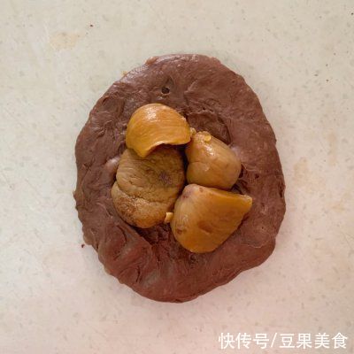  大厨|大厨不会告诉你的巧克力栗子面包（纯素无蛋奶）小窍门