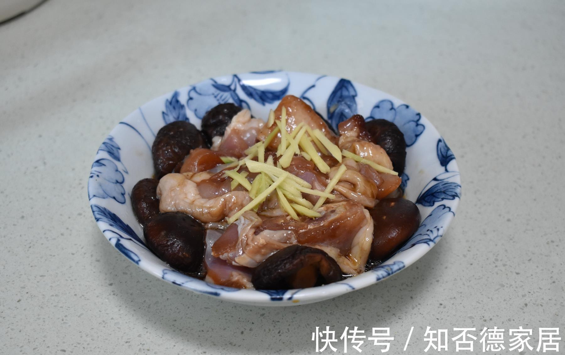 主食|一个人的营养午餐，荤素搭配，汤水和主食都很适合秋季，吃得舒坦