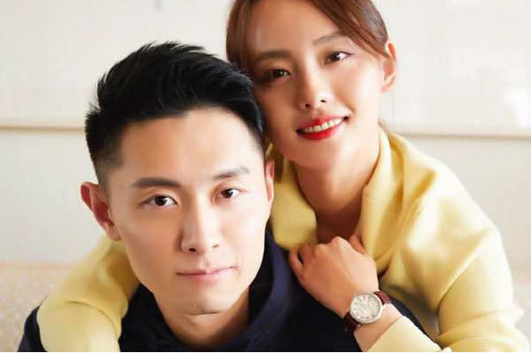 張嘉倪泥潭中摔倒,下意識對朱亞文喊出2字,難怪買超是亞洲醋王