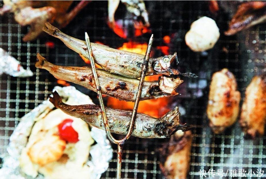 鸡翅|BBQ新技巧！体验“天才吃法”，成为烧烤达人只需学会这7个技巧