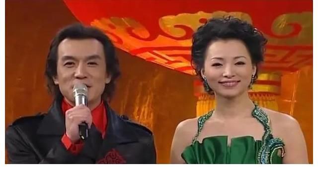 劉芳菲|2007春晚“黑色三分鐘”堪稱連環(huán)撞，誰第一個(gè)失誤？主持搞笑