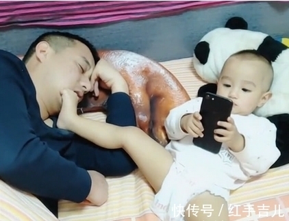 爸爸|谁说爸爸不会带娃,生个“小情人”试试看,这味道酸爽不