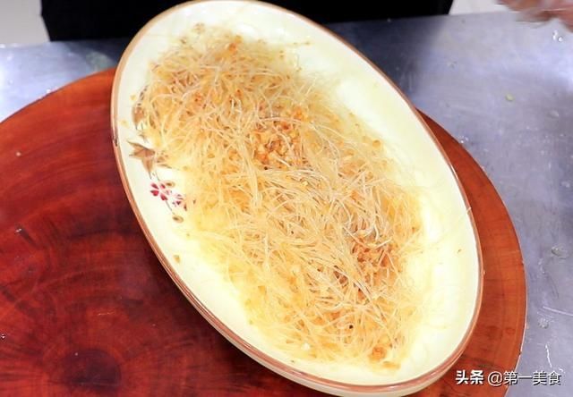 蒜蓉开边虾|蒜蓉开边虾，掌握好料汁比例，蒜香浓郁不辣口，比饭店的还好吃