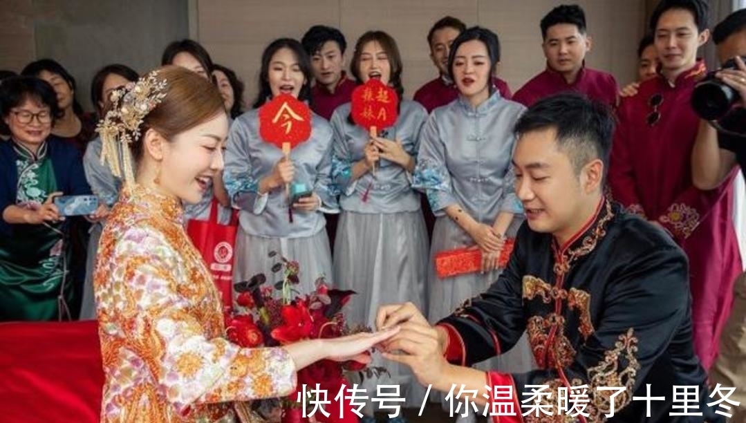 林丹|31岁林丹师弟大婚!新娘穿镂空婚纱美艳,劳斯莱斯+法拉利接亲