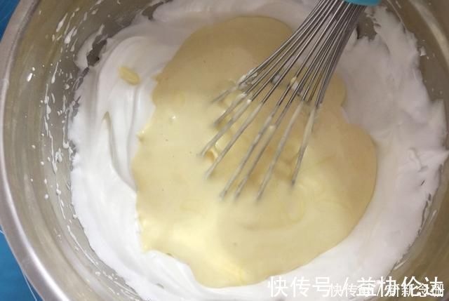 开裂|新手也会做的戚风蛋糕，不缩腰塌陷开裂，保证一次成功