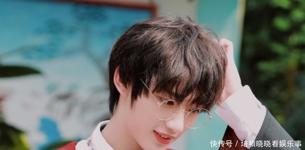 丁程鑫缺席快本录制,粉丝不满队友代录,粉丝凭什么这么霸道