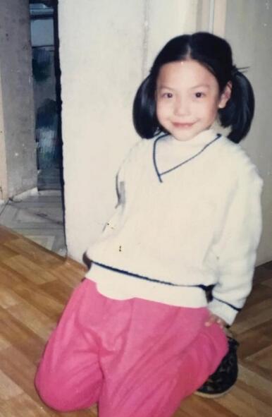 巔峰時刻|悲催“巨星”吳莫愁:從“1.3億出場費”到消失不見,她經(jīng)歷了啥