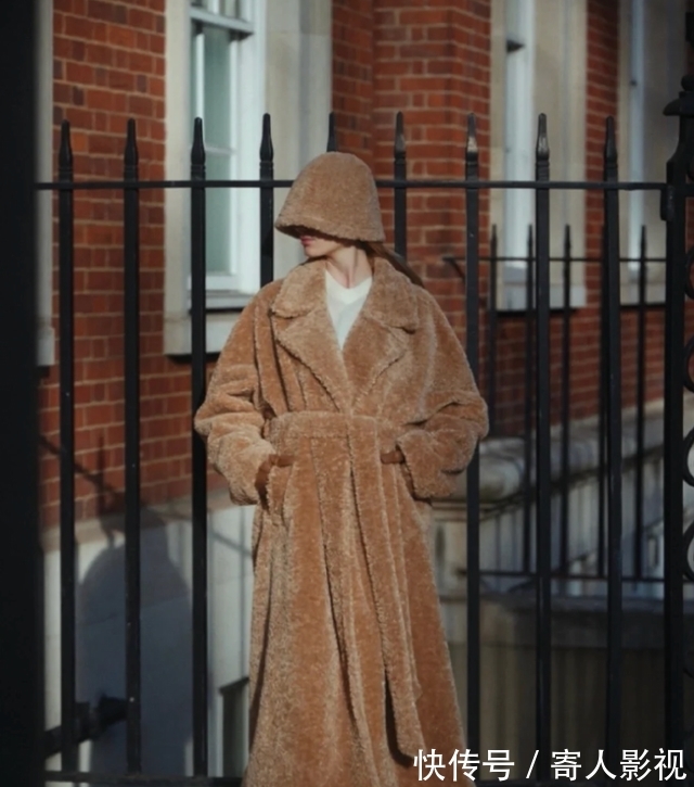 皮毛 冬天的高级感,一件大衣就够了