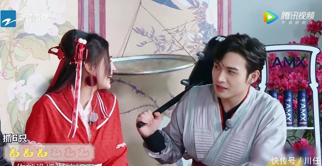 嘉賓 好好的原創(chuàng)游戲不玩,抄來(lái)的游戲又翻車(chē),這檔國(guó)民綜藝要“糊”了