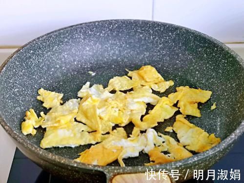 天然“护眼菜”找到了，隔三差五吃，视力好了，孩子双眼明亮了