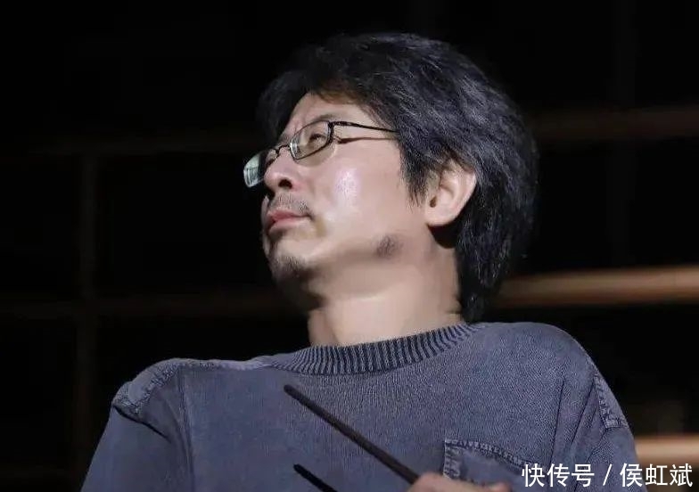 大变活人|22年“造假”，她一双手堪称假人整容机器，骗过了大家的眼睛！