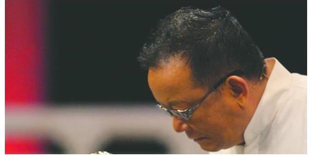 起诉|9年前，王刚因鉴定失误砸碎价值2亿的文物，遭起诉后结果如何？