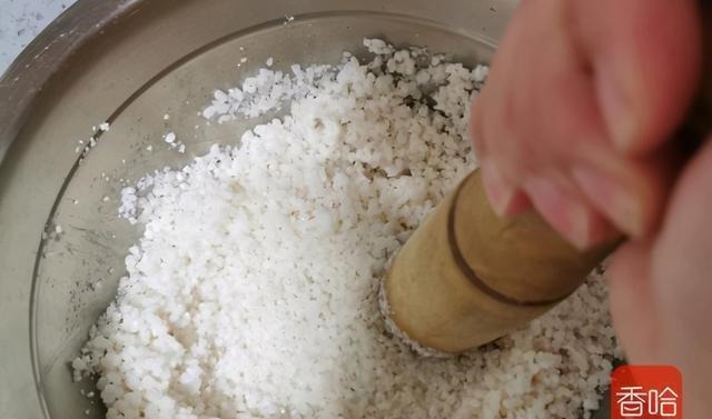 一次就能成功的蒸米糕，好吃到转圈圈，家中有锅的都能做