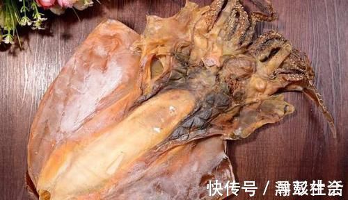 渔民|干鱿鱼只用水是泡不软的,老渔民教你一招,泡得又快又新鲜