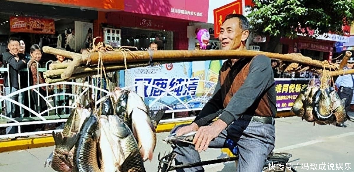 水中|神奇的古老弓鱼术,鱼离开水2天,照样鲜活