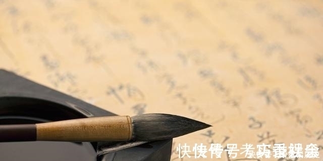 诗人|不知名诗人漂泊在外,思乡心切在墙上写下一首诗,惊艳了千古