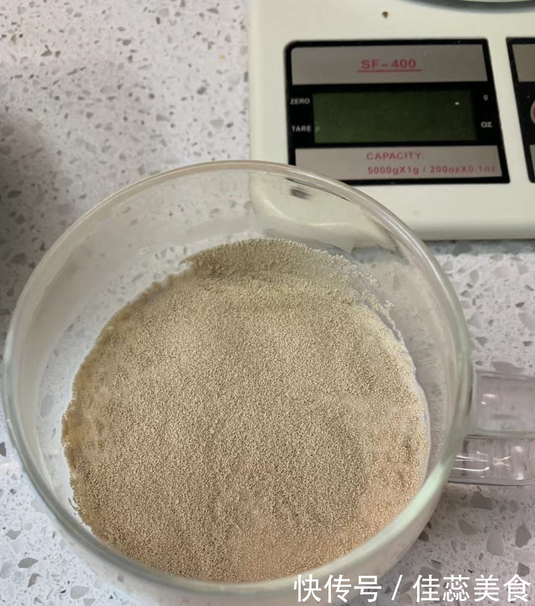 没有烤箱没关系,教大家用电饭锅做面包,干净卫生孩子爱吃