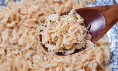 一样是虾皮,买黄的还是买白的,品质相差大,以后不要乱买了