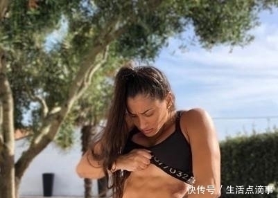 健身|身材是女人的第二张脸，微胖女神诠释气质美，靠健身维护好身材