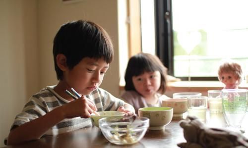 洁癖|“拒绝亲戚孩子来家过暑假有错吗?”宝妈深夜吐槽,引起众人共鸣