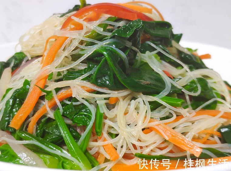 饭店|5分钟搞定的凉拌菜,比小咸菜爽口百倍,饭店大厨都做不出的美味