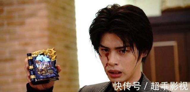 虚无剑|假面骑士刀剑全新皮套特写,原始龙元素极为明显,缺少灵魂披肩!