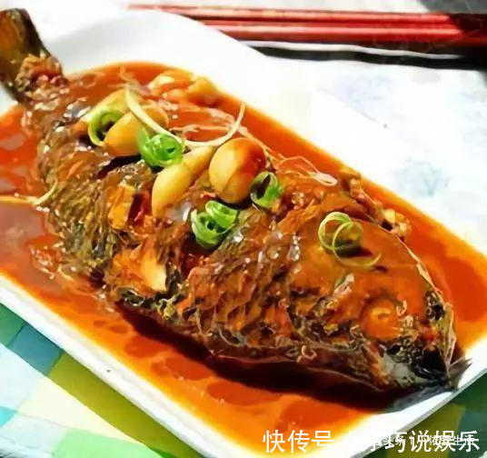 香喷喷的几道家常菜，色泽诱人，美味十足，家人吃后赞不绝口