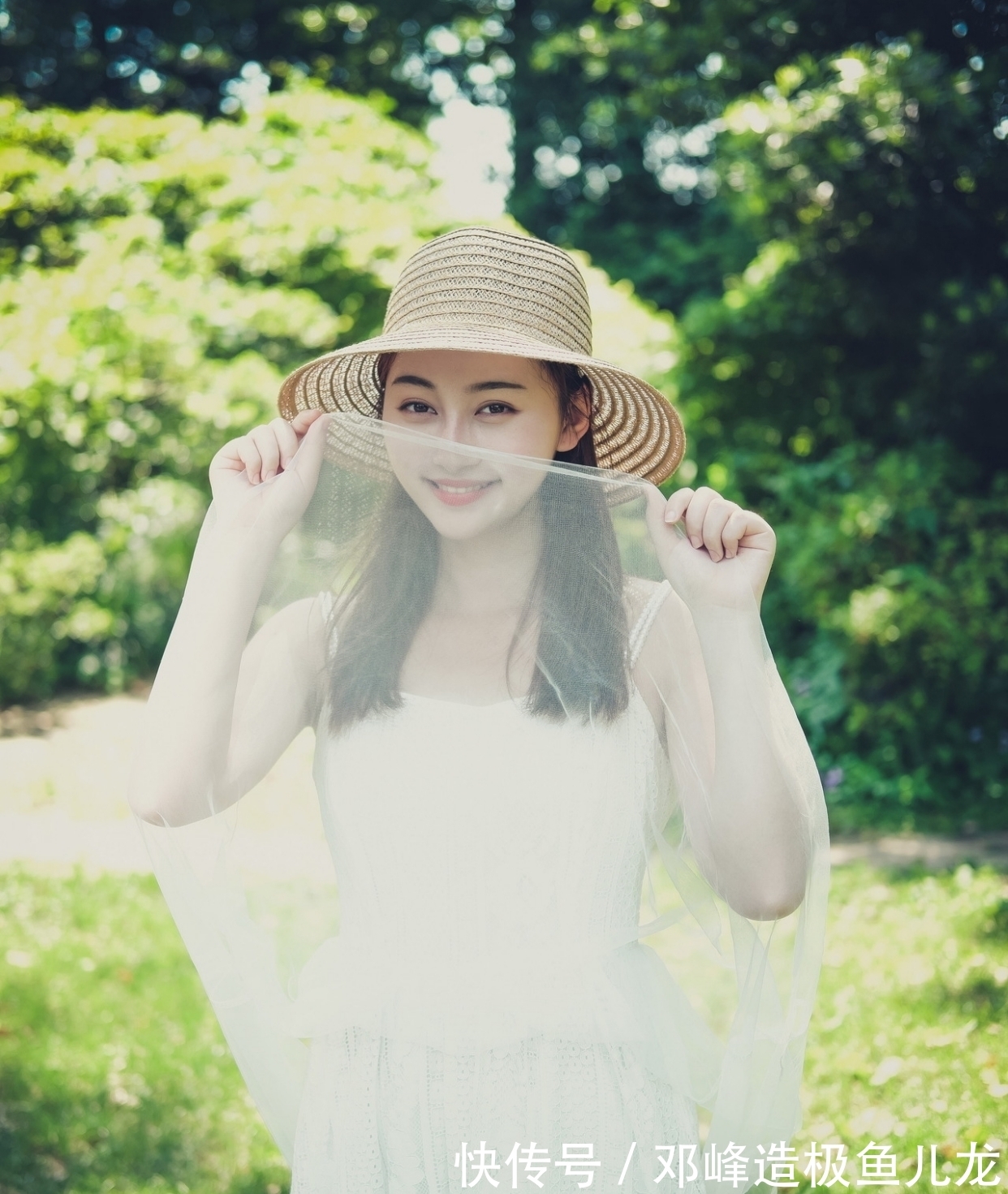 琼卮!七言格律:流莺脉脉频回首,有意传情归旧林