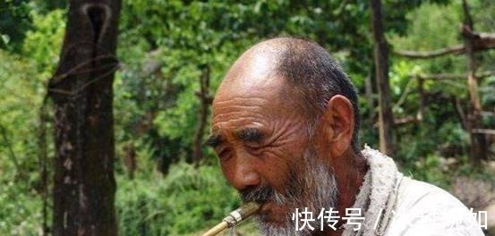 |沙雕动画,搞笑:到学校我上打校长,下打同学,结果悲剧了