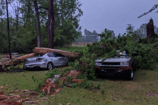 那些匪夷所思的奇葩车祸现场 你想不到的 他们都做到了 乐惠车 那些匪夷所思的奇葩车祸现场 你想不到的 他们都做到了 乐惠车