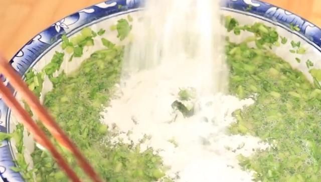  润肠|女人，这菜再贵也要吃，润肠排毒，我家一周吃7次，上桌瞬间扫光