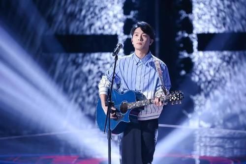 《中国好声音2021》八强晋级赛,回锅肉离场,男学员落单