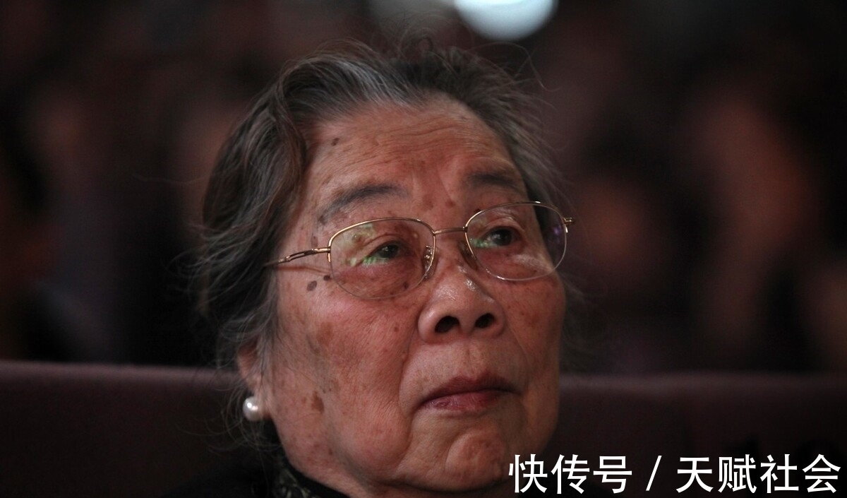 梁思成@梁公走后,后妻林洙大肆售卖林徽因生前遗物,连订婚文本都不放过