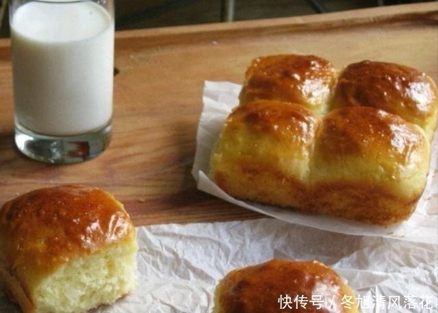 烤盘|不用面包机，不用一直揉面，在家也能做出暄软小餐包，当早餐真好