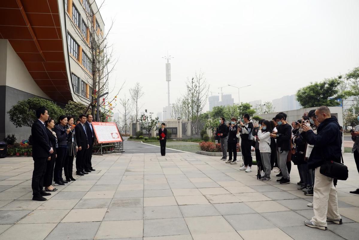 媒体代表探访西安高新区新建学校——“高颜值”“硬实力”兼备 “名校+”落地开花