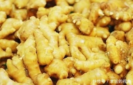  身体|早上起床后，每天坚持空腹嚼一两片生姜，身体会收获3大好处