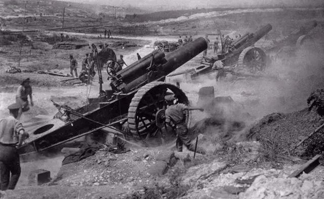 残酷|历史上最残酷的混战,10个月死伤75万人,参战国全部打破产